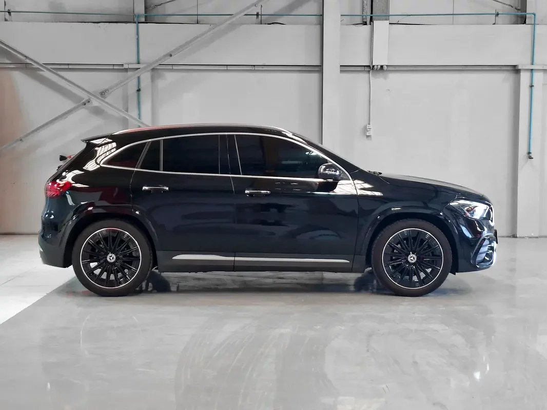 Mercedes-Benz GLA-Class