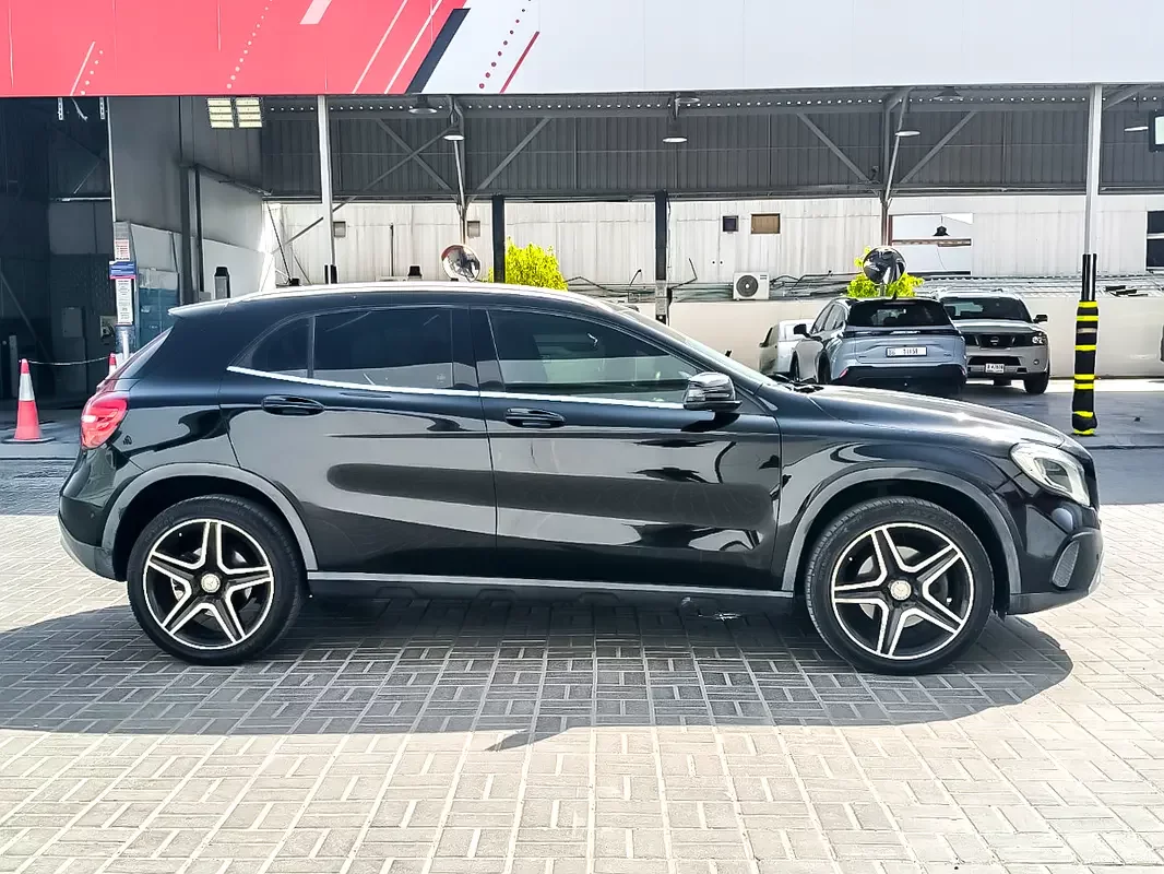 Mercedes-Benz GLA-Class