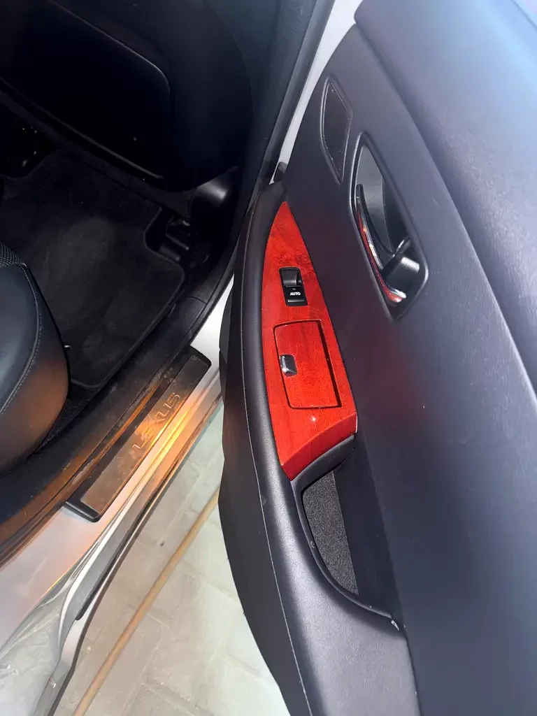 Lexus ES-Series