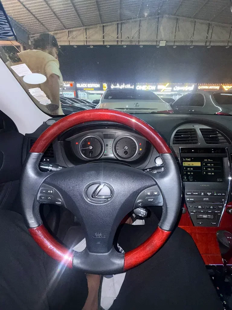 Lexus ES-Series