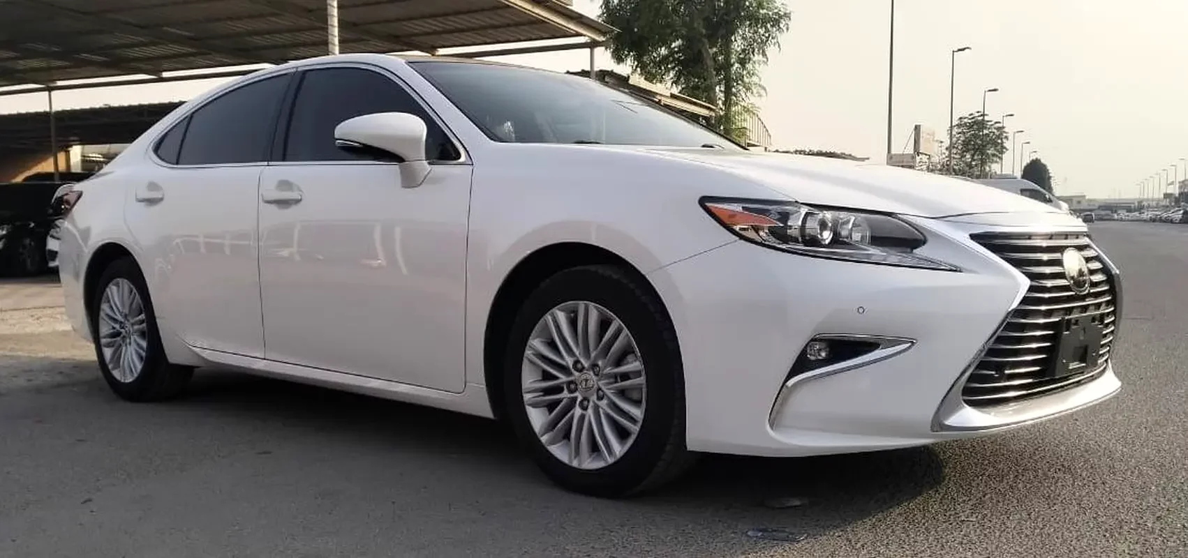 Lexus ES-Series