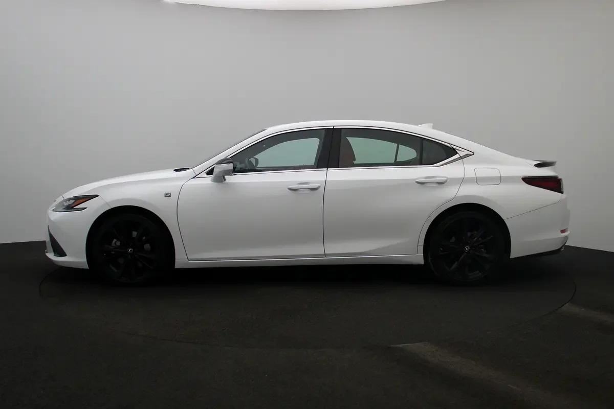 Lexus ES-Series