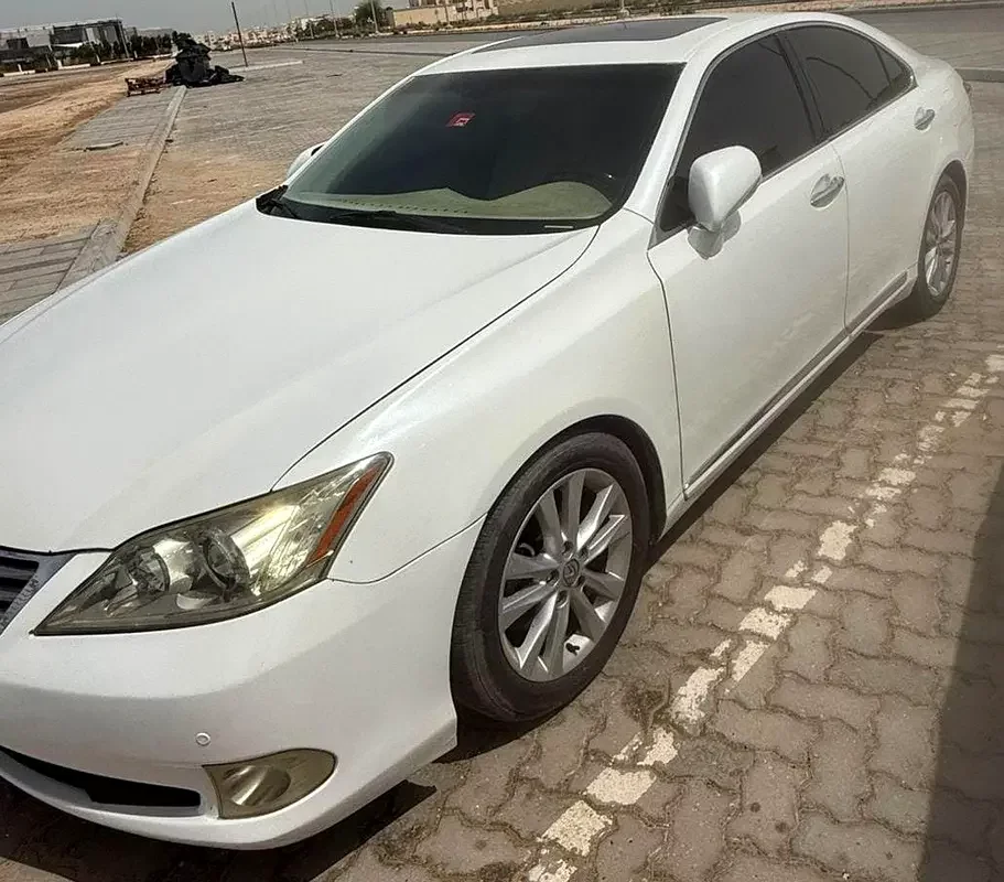 Lexus ES-Series