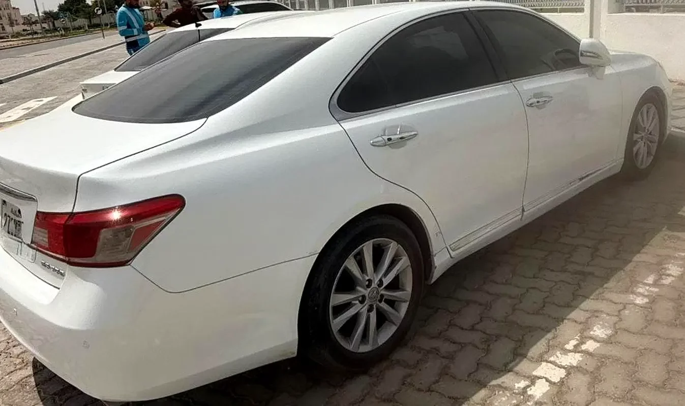 Lexus ES-Series