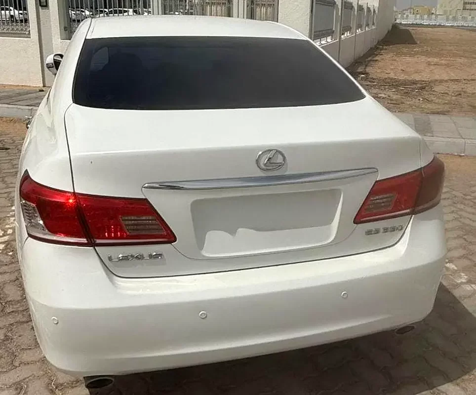 Lexus ES-Series