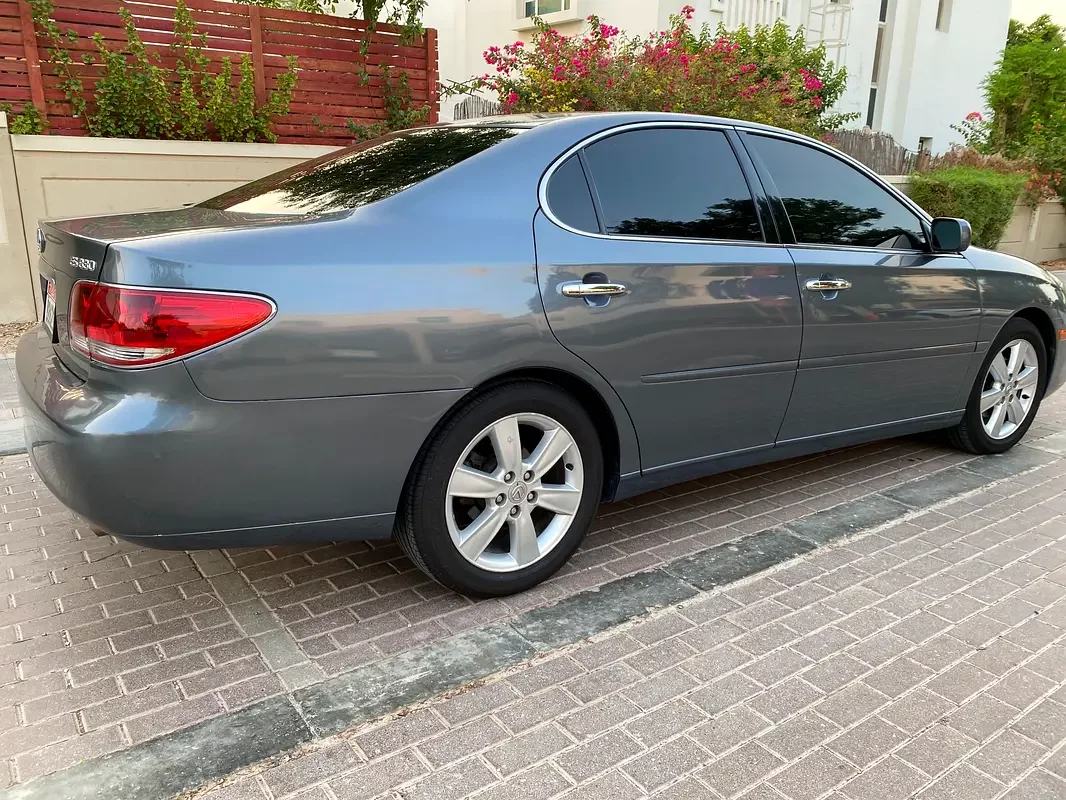 Lexus ES-Series