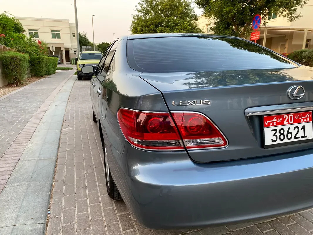 Lexus ES-Series