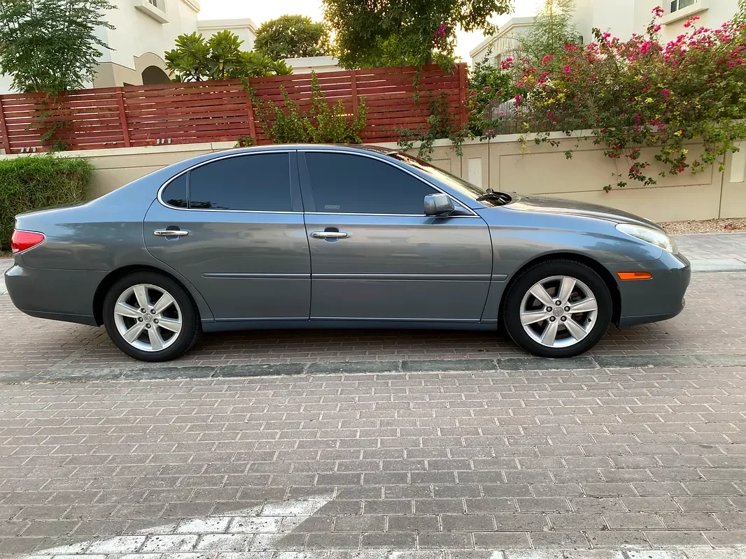 Lexus ES-Series