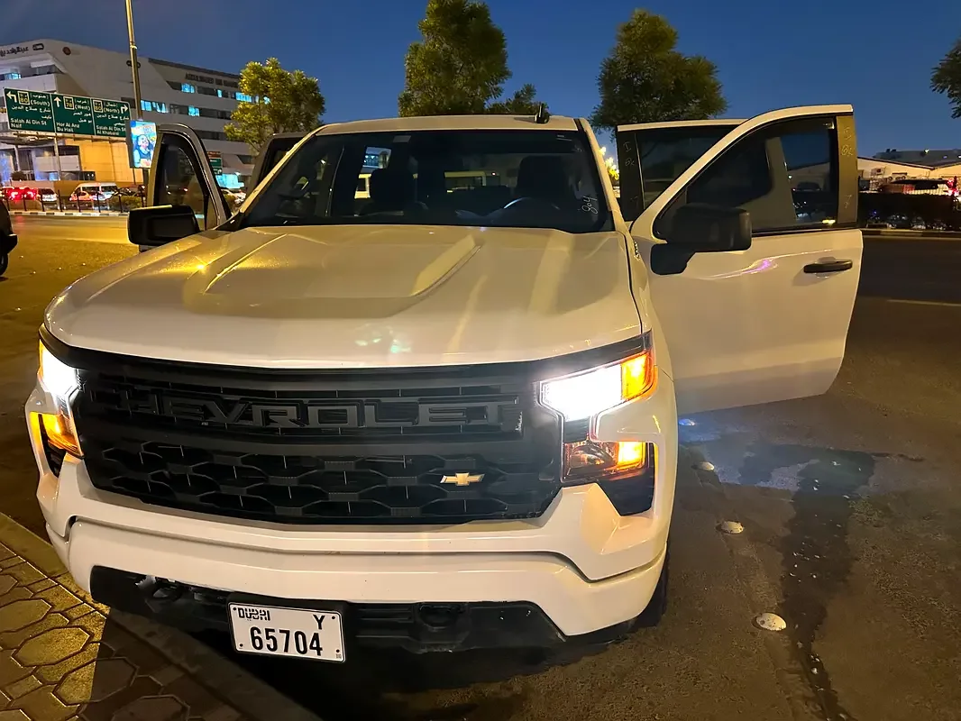 Chevrolet Silverado 1500, 2023 — купить с доставкой из ОАЭ
