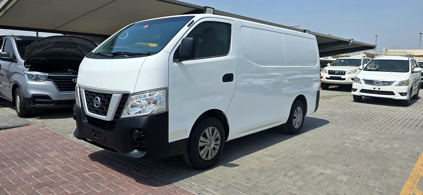Nissan Urvan, 2018 — купить с доставкой из ОАЭ