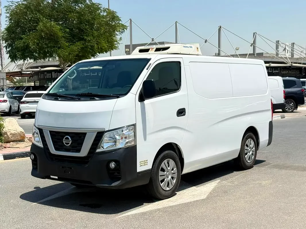 Nissan Urvan, 2022 — купить с доставкой из ОАЭ