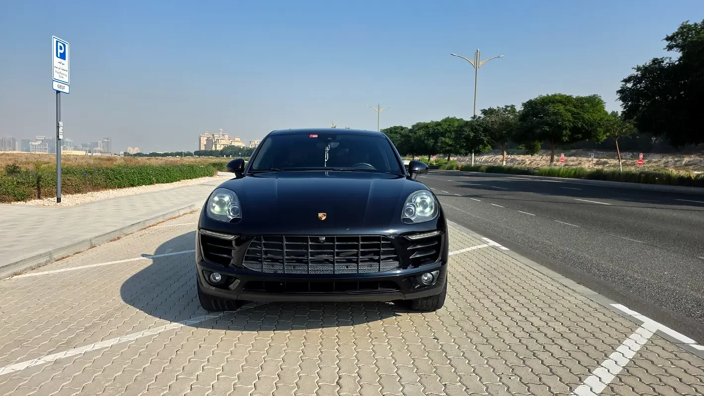 Porsche Macan, 2017 — купить с доставкой из ОАЭ