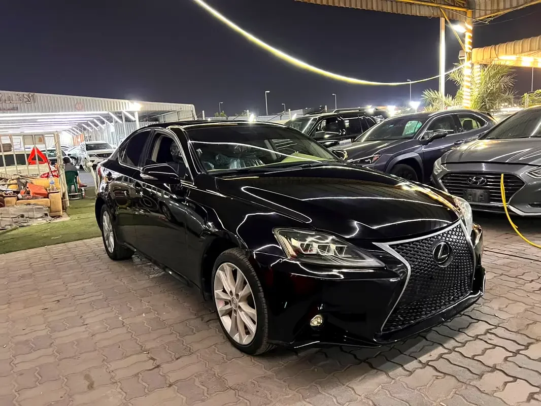 Lexus IS-Series, 2010 — купить с доставкой из ОАЭ