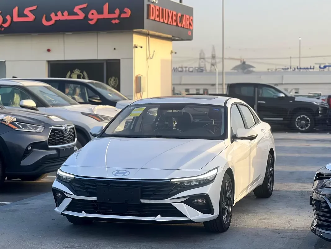 Hyundai Elantra, 2026 — купить с доставкой из ОАЭ