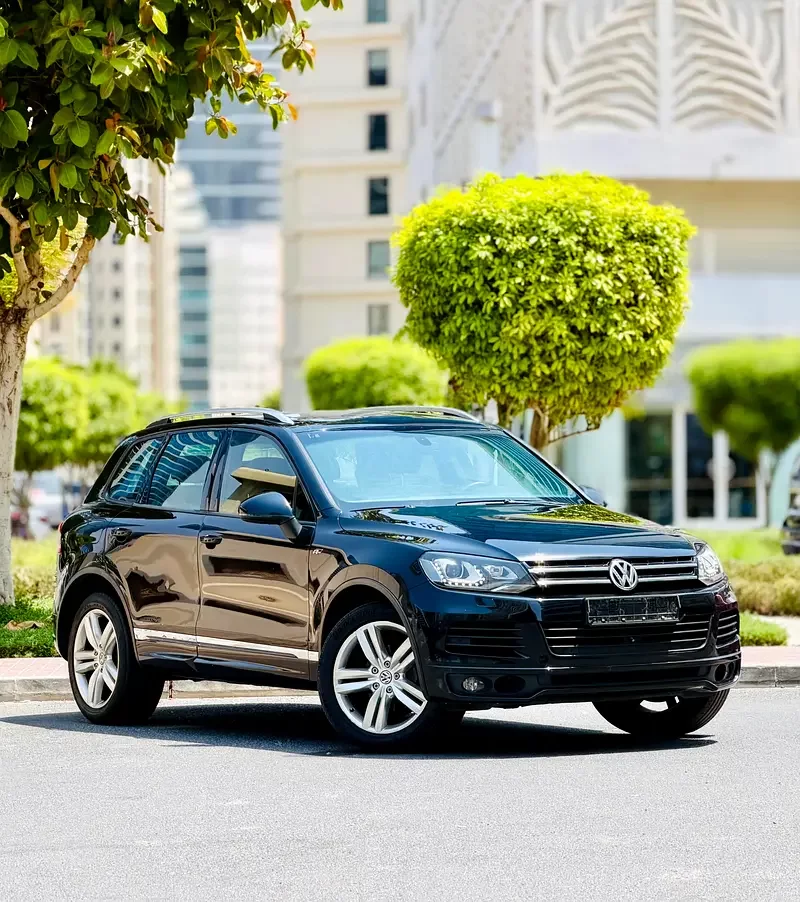 Volkswagen Touareg, 2012 — купить с доставкой из ОАЭ