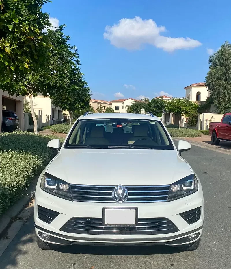 Volkswagen Touareg, 2018 — купить с доставкой из ОАЭ