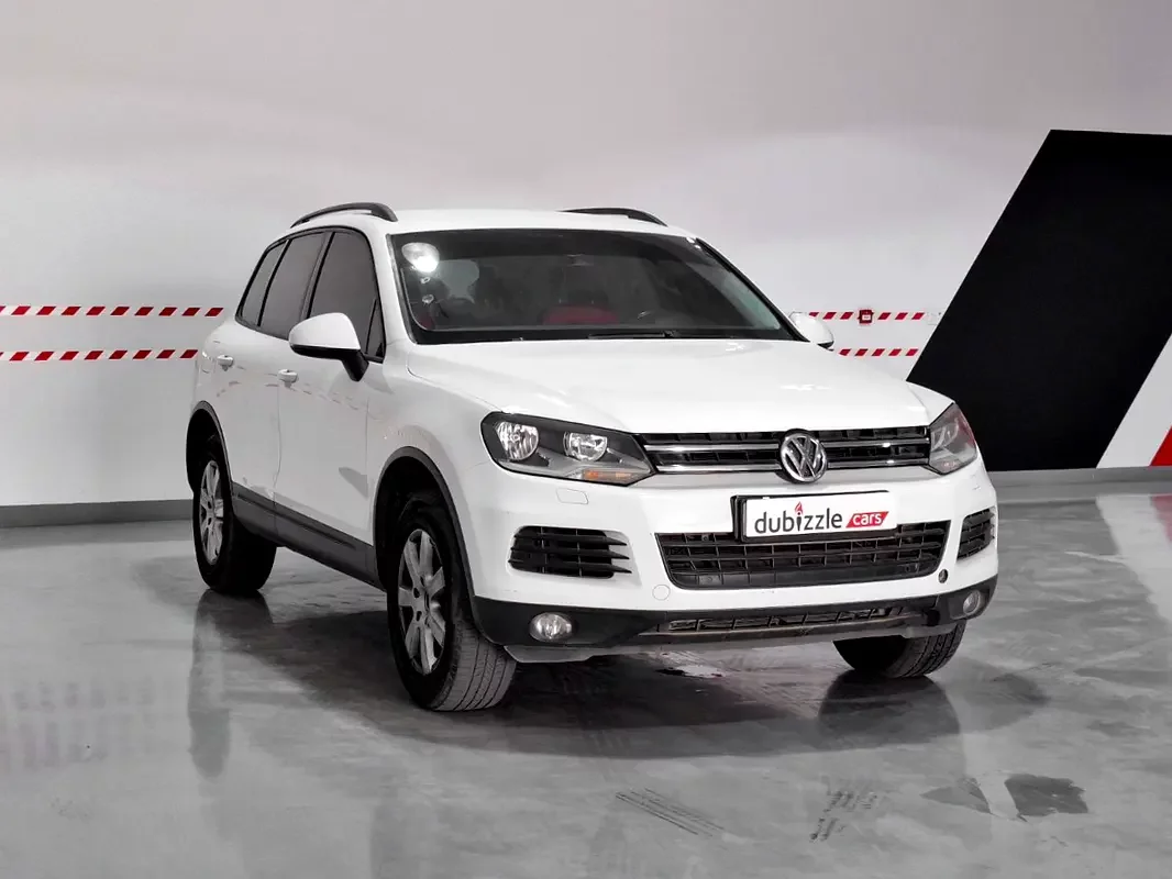 Volkswagen Touareg, 2015 — купить с доставкой из ОАЭ