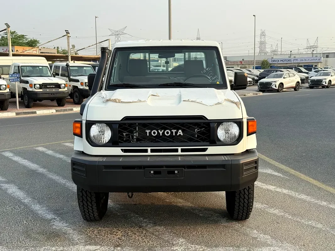 Toyota Land Cruiser 70 Series, 2026 — купить с доставкой из ОАЭ