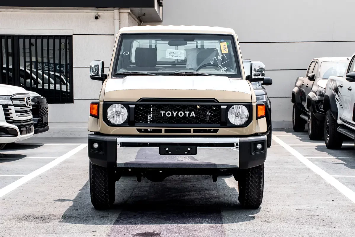 Toyota Land Cruiser 70 Series, 2026 — купить с доставкой из ОАЭ
