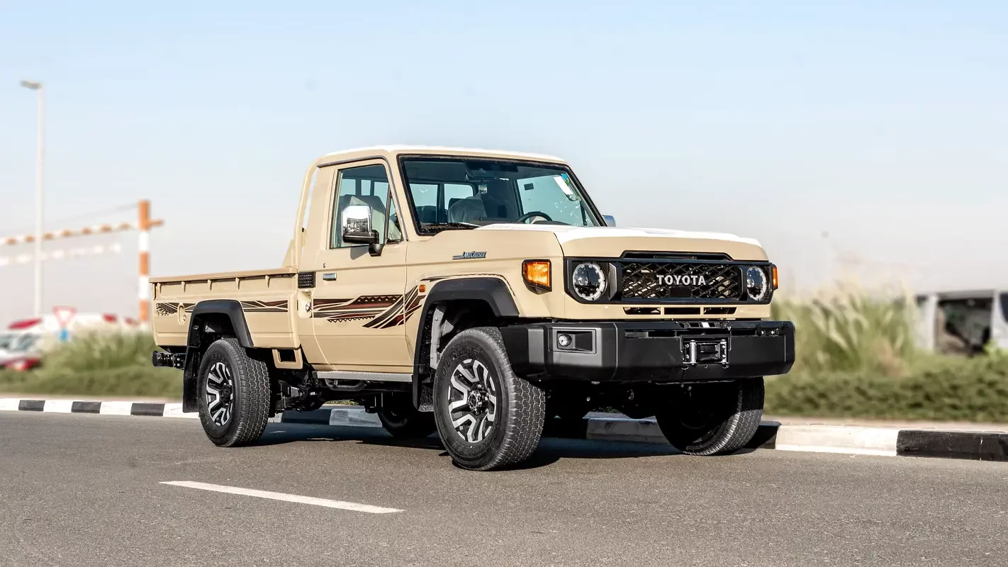 Toyota Land Cruiser 70 Series, 2026 — купить с доставкой из ОАЭ