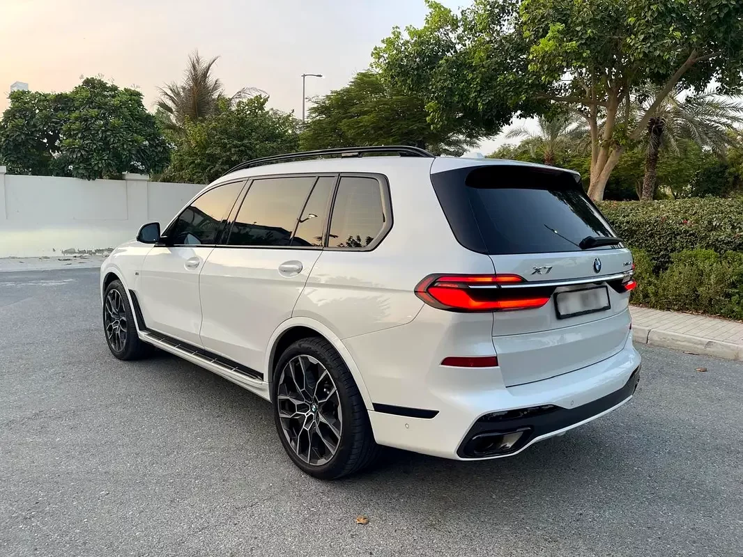 BMW X7