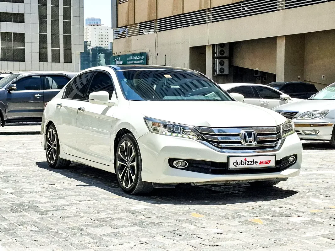 Honda Accord, 2016 — купить с доставкой из ОАЭ