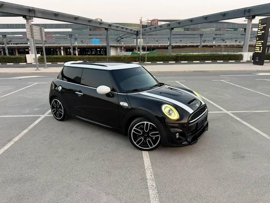 MINI Cooper, 2020 — купить с доставкой из ОАЭ