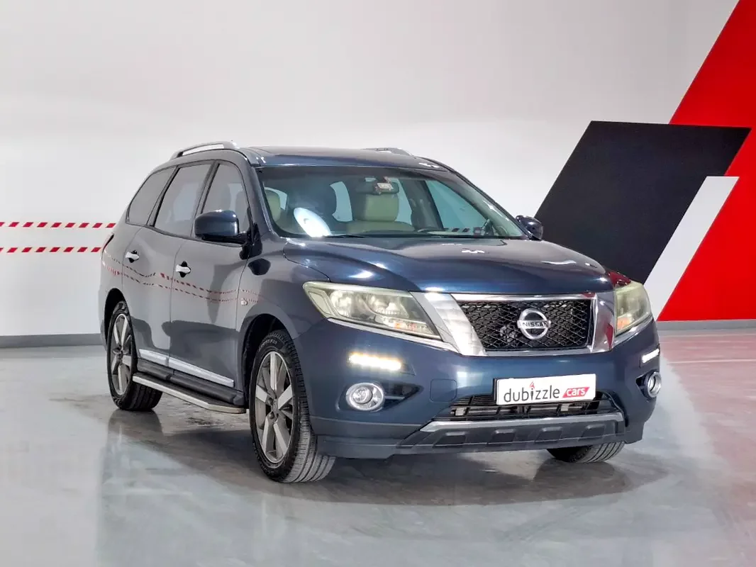 Nissan Pathfinder, 2016 — купить с доставкой из ОАЭ