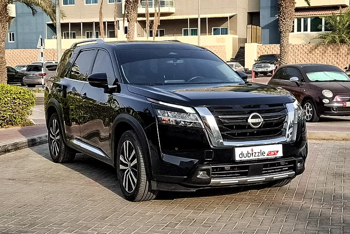 Nissan Pathfinder, 2023 — купить с доставкой из ОАЭ