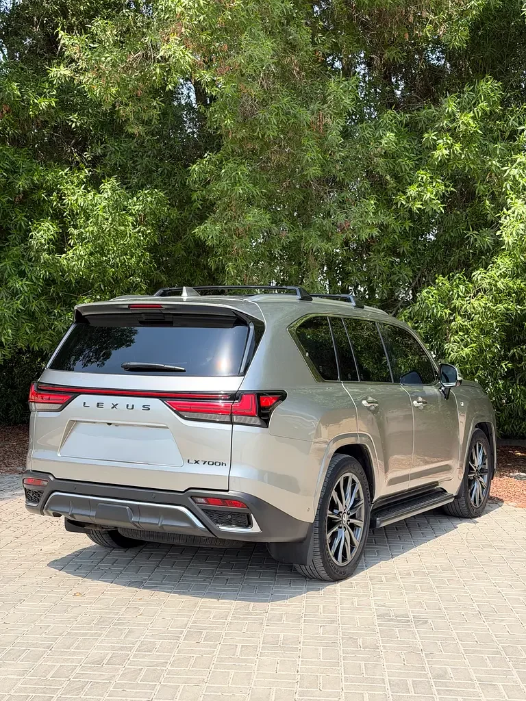Lexus LX-Series