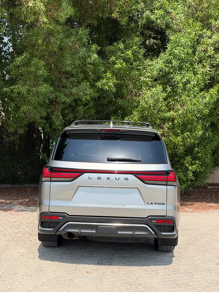 Lexus LX-Series