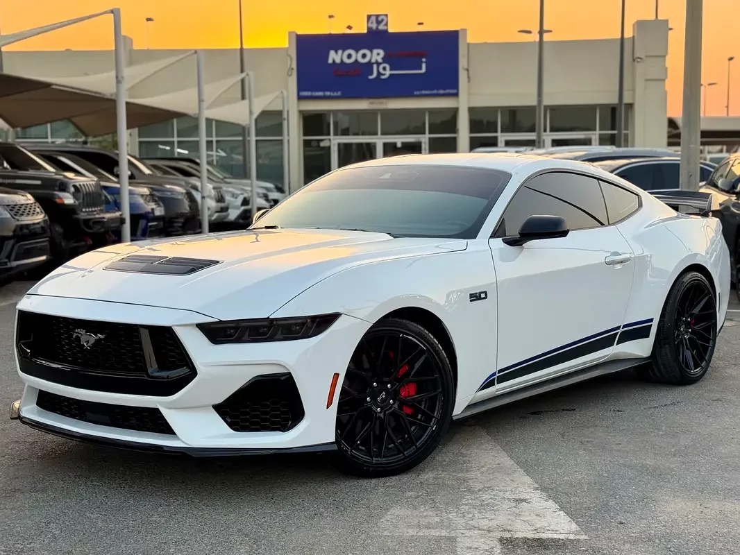 Ford Mustang, 2024 — купить с доставкой из ОАЭ
