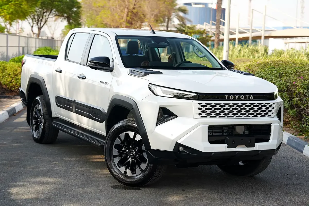 Toyota Hilux, 2026 — купить с доставкой из ОАЭ