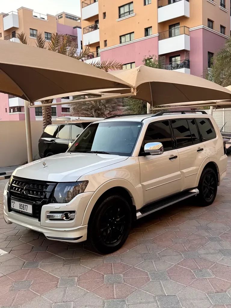 Mitsubishi Pajero, 2020 — купить с доставкой из ОАЭ