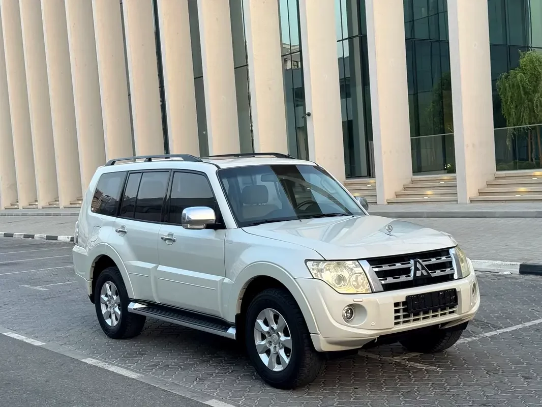 Mitsubishi Pajero, 2014 — купить с доставкой из ОАЭ