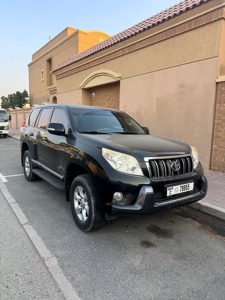 Toyota Prado, 2012 — купить с доставкой из ОАЭ