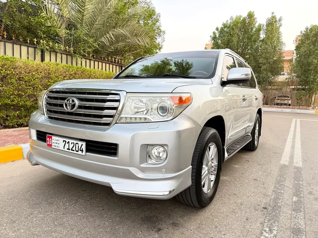 Toyota Land Cruiser, 2014 — купить с доставкой из ОАЭ