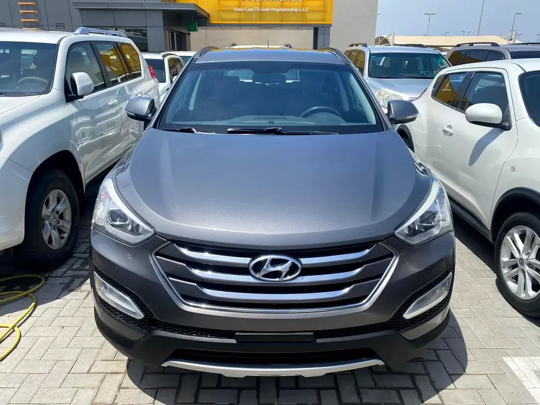 Hyundai Santa Fe, 2015 — купить с доставкой из ОАЭ