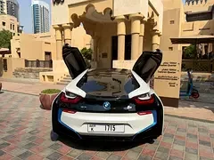 BMW i8