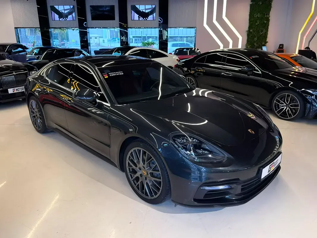 Porsche Panamera
