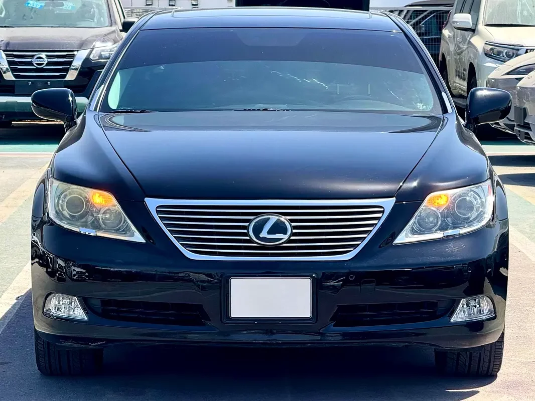 Lexus LS-Series, 2009 — купить с доставкой из ОАЭ