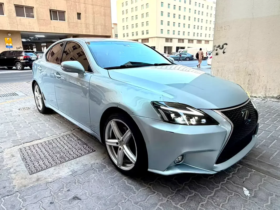 Lexus IS-Series, 2011 — купить с доставкой из ОАЭ