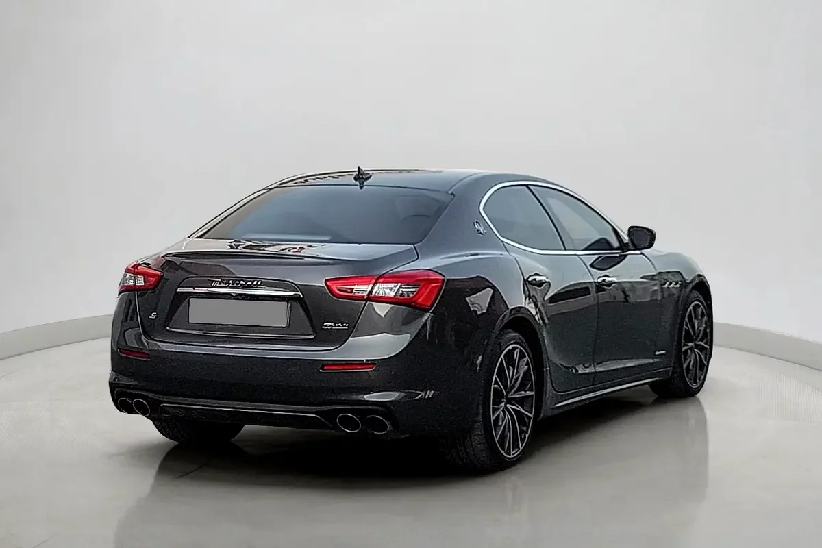 Maserati Ghibli