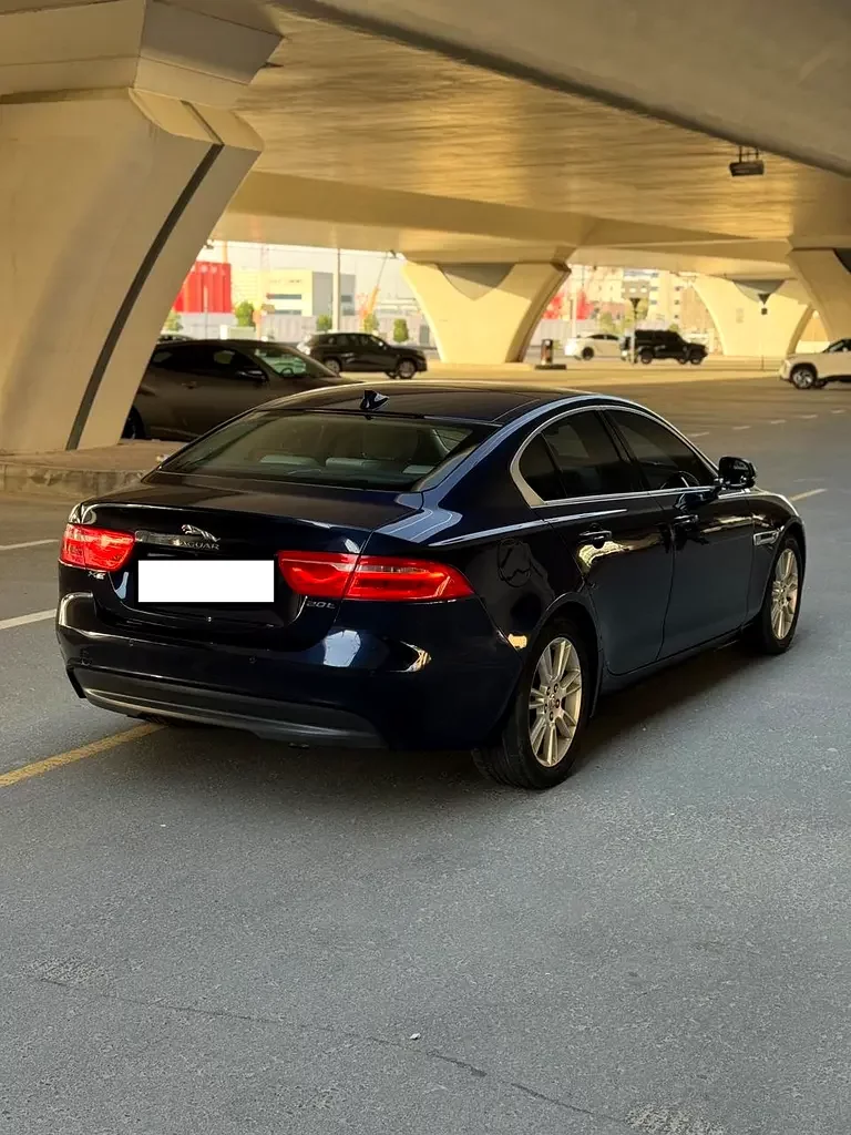 Jaguar XE