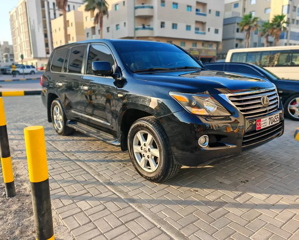 Lexus LX-Series, 2010 — купить с доставкой из ОАЭ