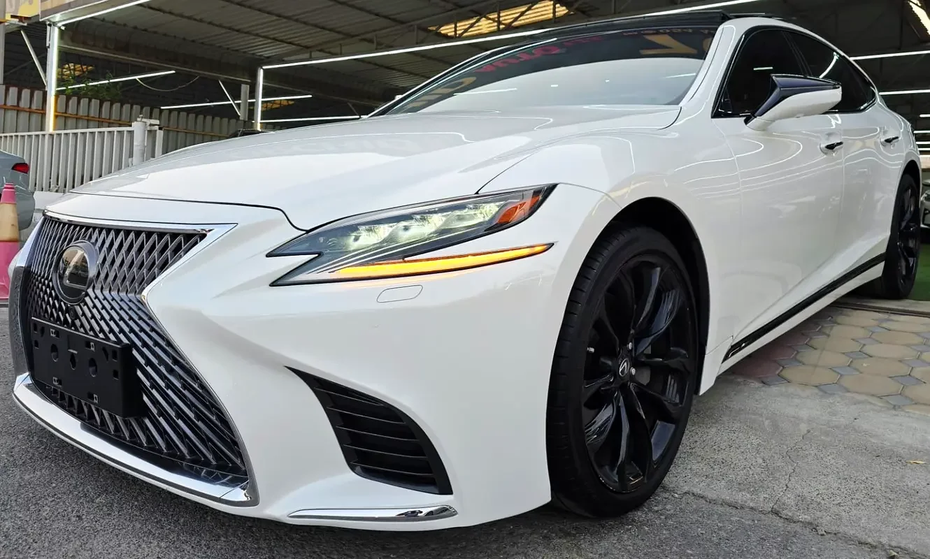 Lexus LS-Series, 2020 — купить с доставкой из ОАЭ