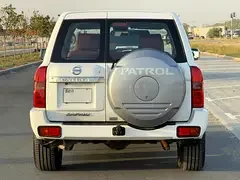 Nissan Patrol Safari