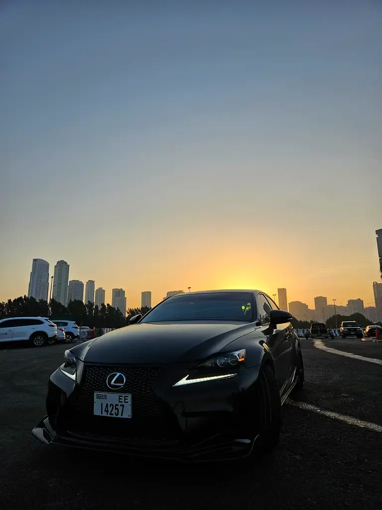 Lexus IS-Series, 2015 — купить с доставкой из ОАЭ