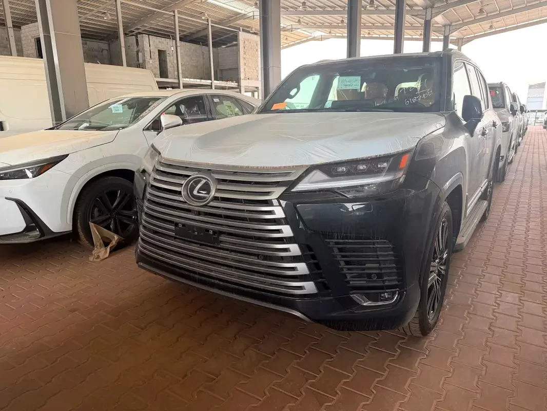 Lexus LX-Series, 2026 — купить с доставкой из ОАЭ