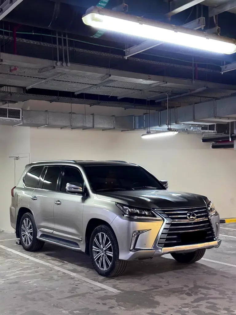 Lexus LX-Series, 2017 — купить с доставкой из ОАЭ